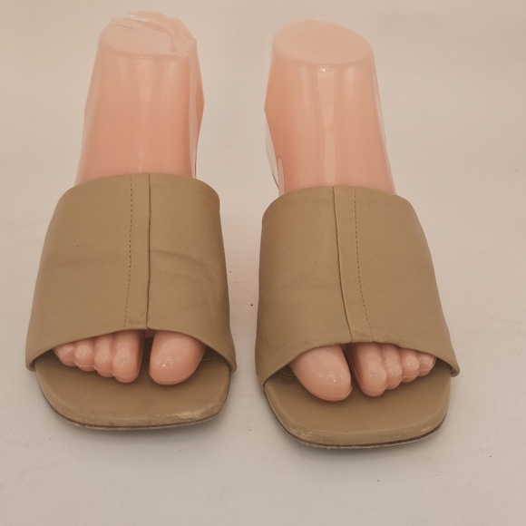 Vince Palmar Slide Sandals, Dune Leather, Size 7 - Picture 3 of 10